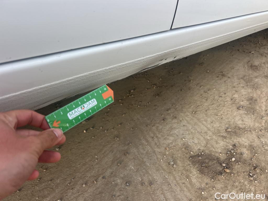  Peugeot  308 PEUGEOT  / 2017 / 5P / berlina con portón 5P Active Pack BlueHDi 100 S&S #6