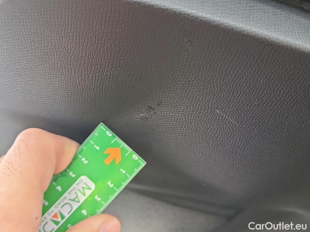  Peugeot  5008 PEUGEOT  / 2017 / 5P / todoterreno Allure BlueHDi 96kW (130CV) S&S EAT8 (CX) #20