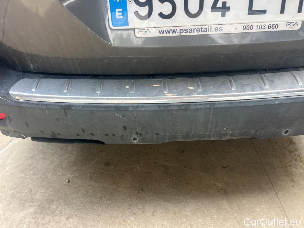  Peugeot  5008 PEUGEOT  / 2020 / 5P / todoterreno 1.5 BlueHDi 96kW S&S Allure Pack EAT8 #27