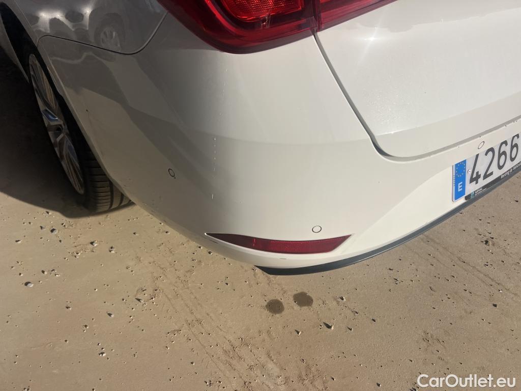  Seat  Leon SEAT Nuevo León / 2020 / 5P / familiar SP 1.4 e-Hybrid DSG S&S Xcellence Go L #24