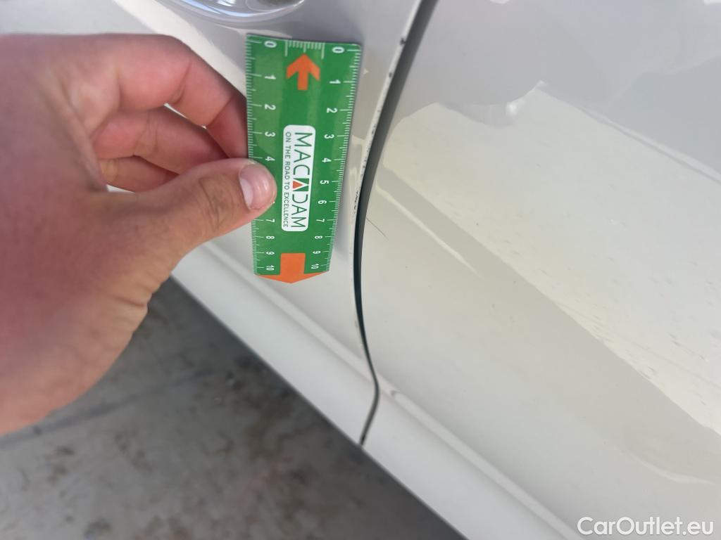  Seat  Leon SEAT Nuevo León / 2020 / 5P / familiar SP 1.4 e-Hybrid DSG S&S Xcellence Go L #4