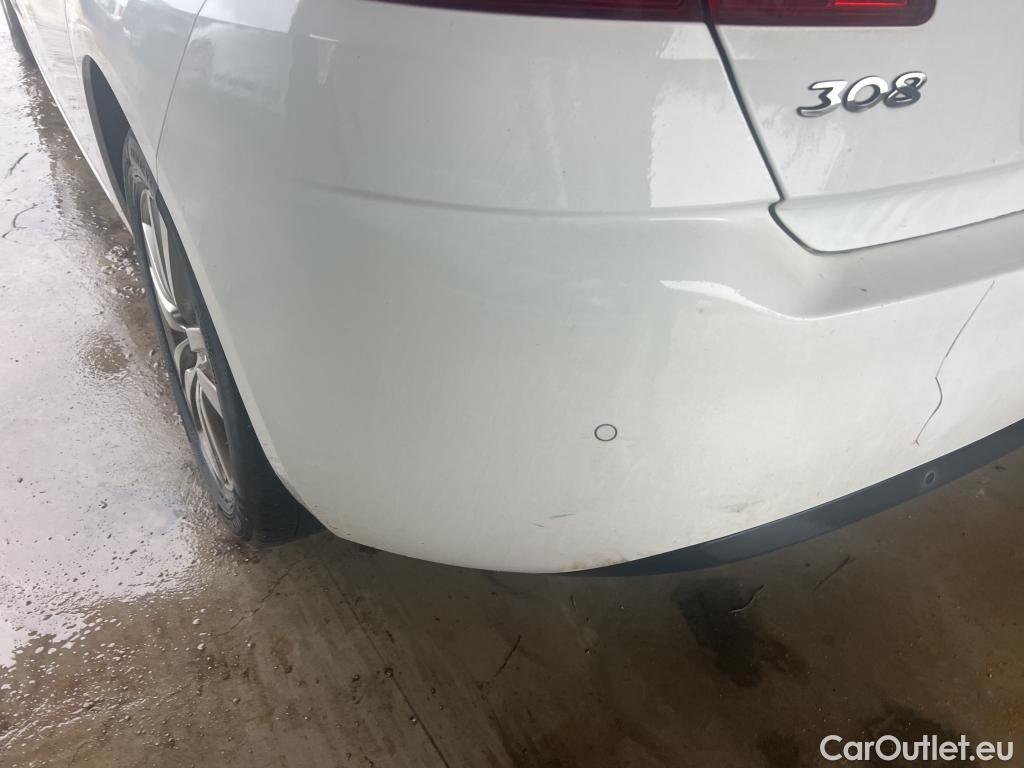  Peugeot  308 PEUGEOT  / 2017 / 5P / berlina con portón 5P Active Pack BlueHDi 100 S&S #7