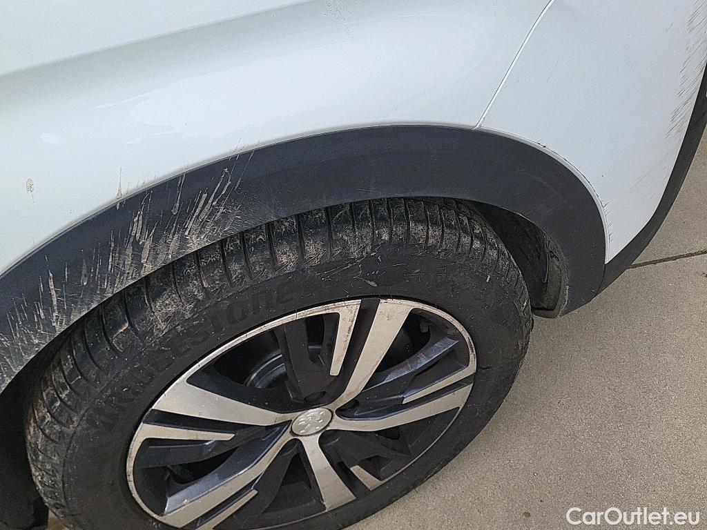  Peugeot  5008 PEUGEOT  / 2017 / 5P / todoterreno Allure BlueHDi 96kW (130CV) S&S EAT8 (CX) #34