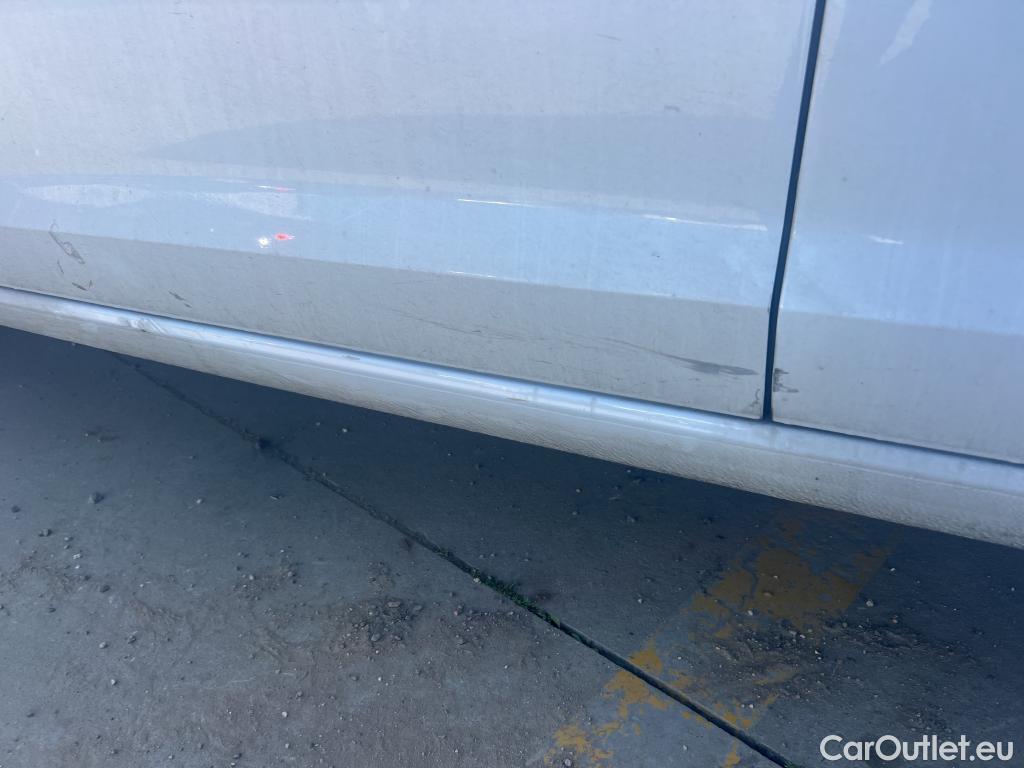  Seat  Leon SEAT León / 2016 / 5P / berlina con portón 2.0 TDI 110kW DSG-7 S&S Xcellence Ed Pl #1