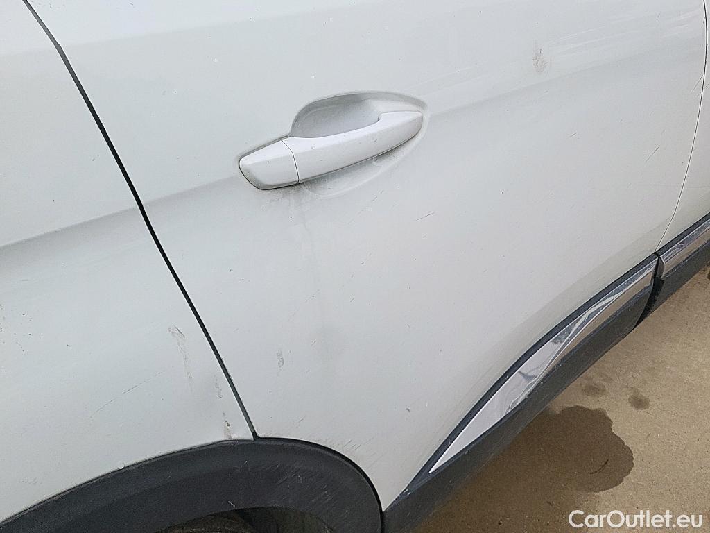  Peugeot  5008 PEUGEOT  / 2017 / 5P / todoterreno Allure BlueHDi 96kW (130CV) S&S EAT8 (CX) #15