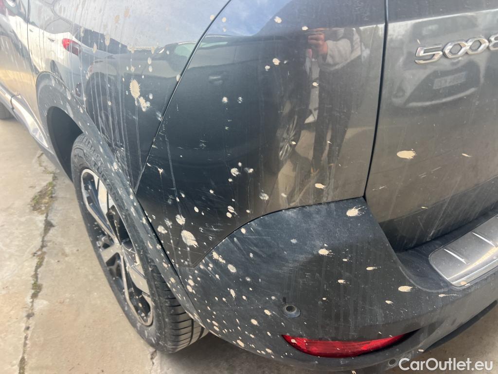  Peugeot  5008 PEUGEOT  / 2020 / 5P / todoterreno 1.5 BlueHDi 96kW S&S Allure Pack EAT8 #28