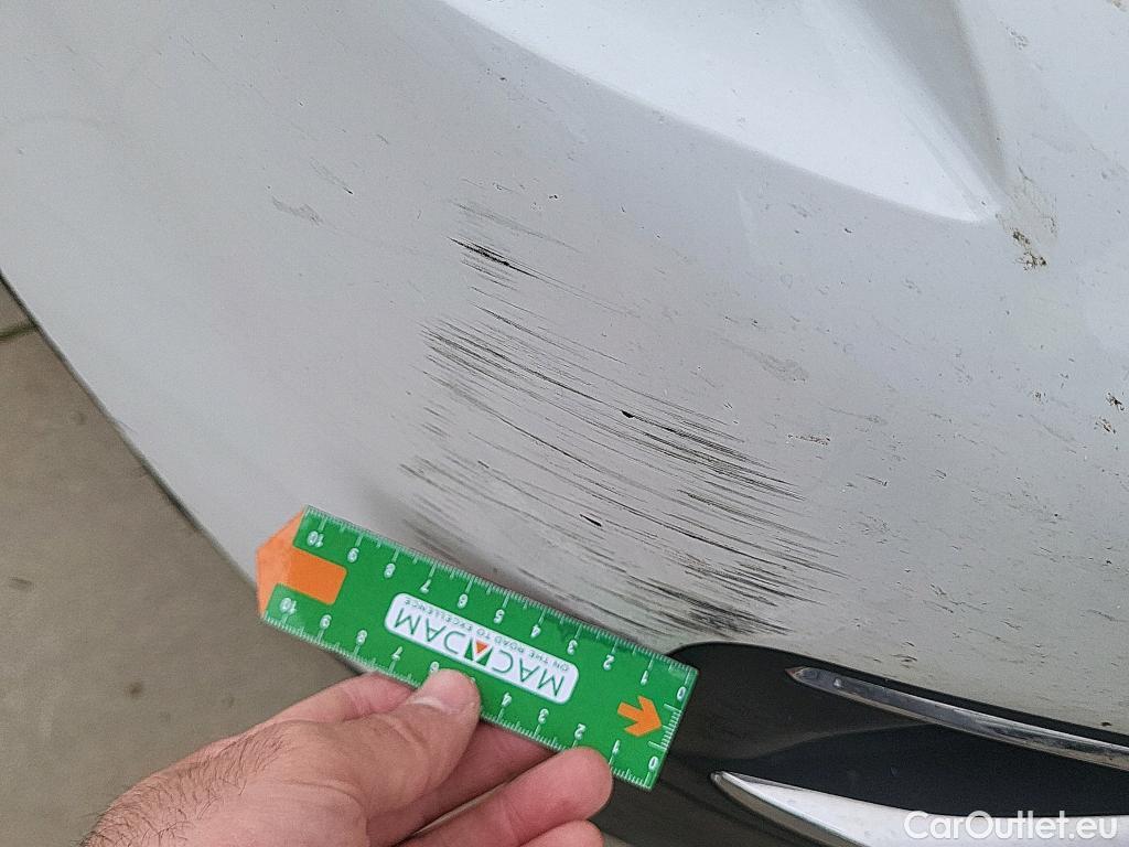  Peugeot  5008 PEUGEOT  / 2017 / 5P / todoterreno Allure BlueHDi 96kW (130CV) S&S EAT8 (CX) #26