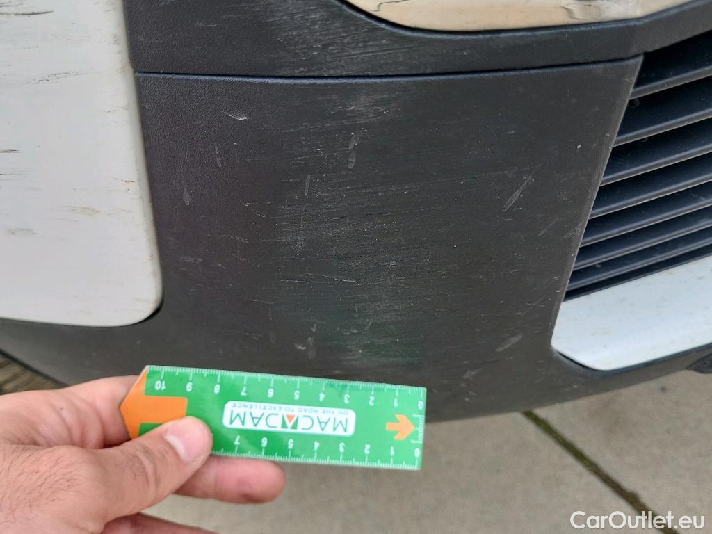  Peugeot  5008 PEUGEOT  / 2017 / 5P / todoterreno Allure BlueHDi 96kW (130CV) S&S EAT8 (CX) #37