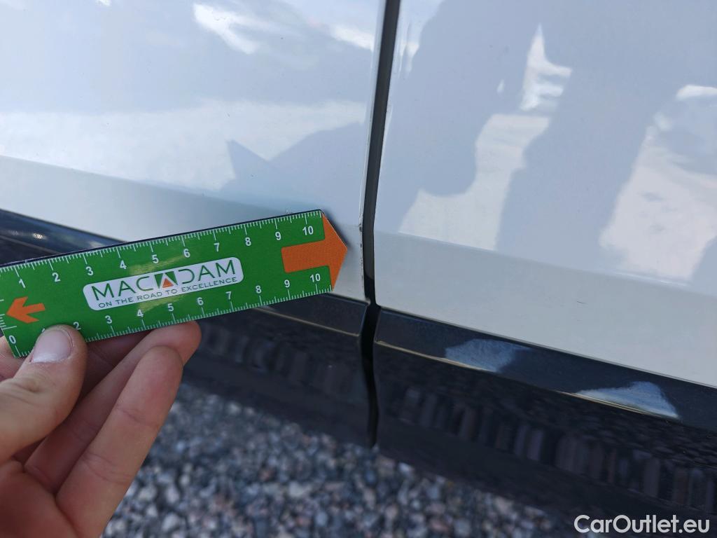  Audi  Q2 AUDI  / 2016 / 5P / todoterreno Design 30 TFSI 85kW (116CV) #19