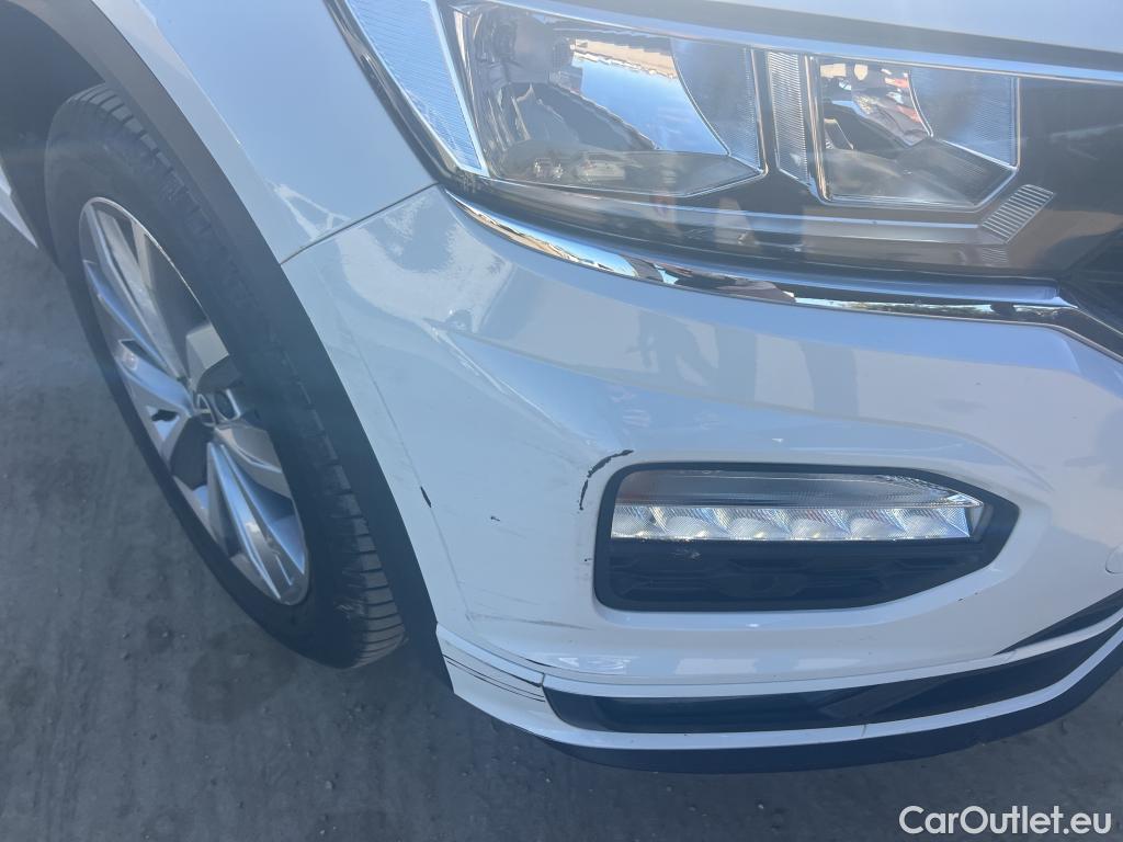  Volkswagen  T-ROC VOLKSWAGEN  / 2017 / 5P / todoterreno Advance R-Line 1.0 TSI 81kW (110CV) #42