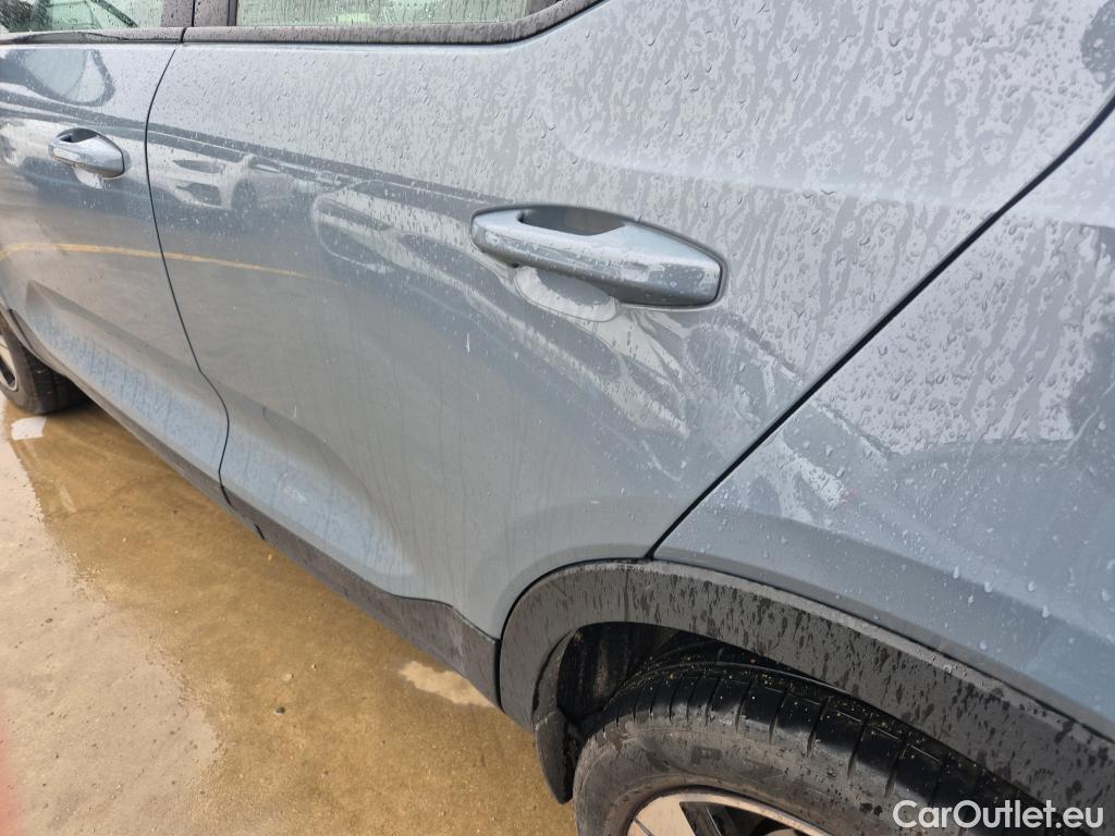  Volvo  XC 40 VOLVO XC40 / 2017 / 5P / todoterreno 1.5 T4 Twin Recharge R-Design Auto #15