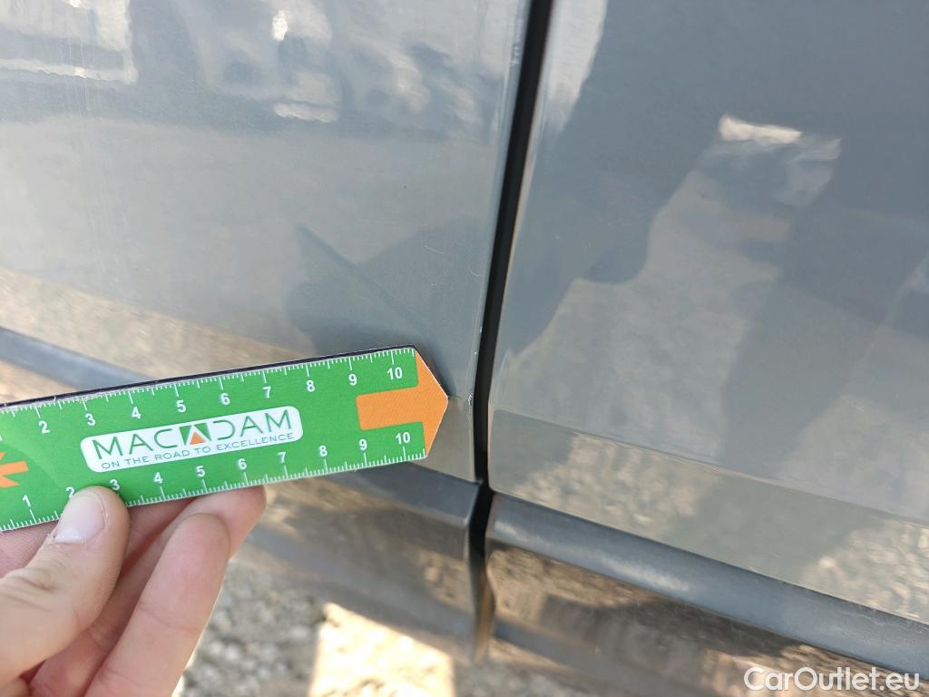  Audi  Q2 AUDI  / 2016 / 5P / todoterreno Design 30 TFSI 85kW (116CV) #20