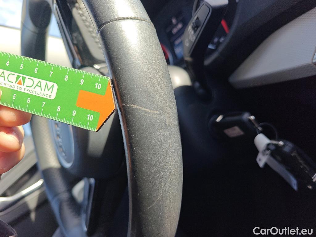  Audi  Q2 AUDI  / 2016 / 5P / todoterreno Design 30 TFSI 85kW (116CV) #9