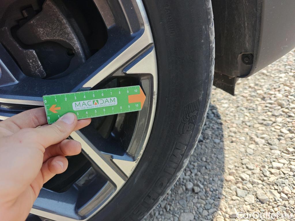  Bmw  X1 BMW  / 2019 / 5P / todoterreno sDrive18d #4