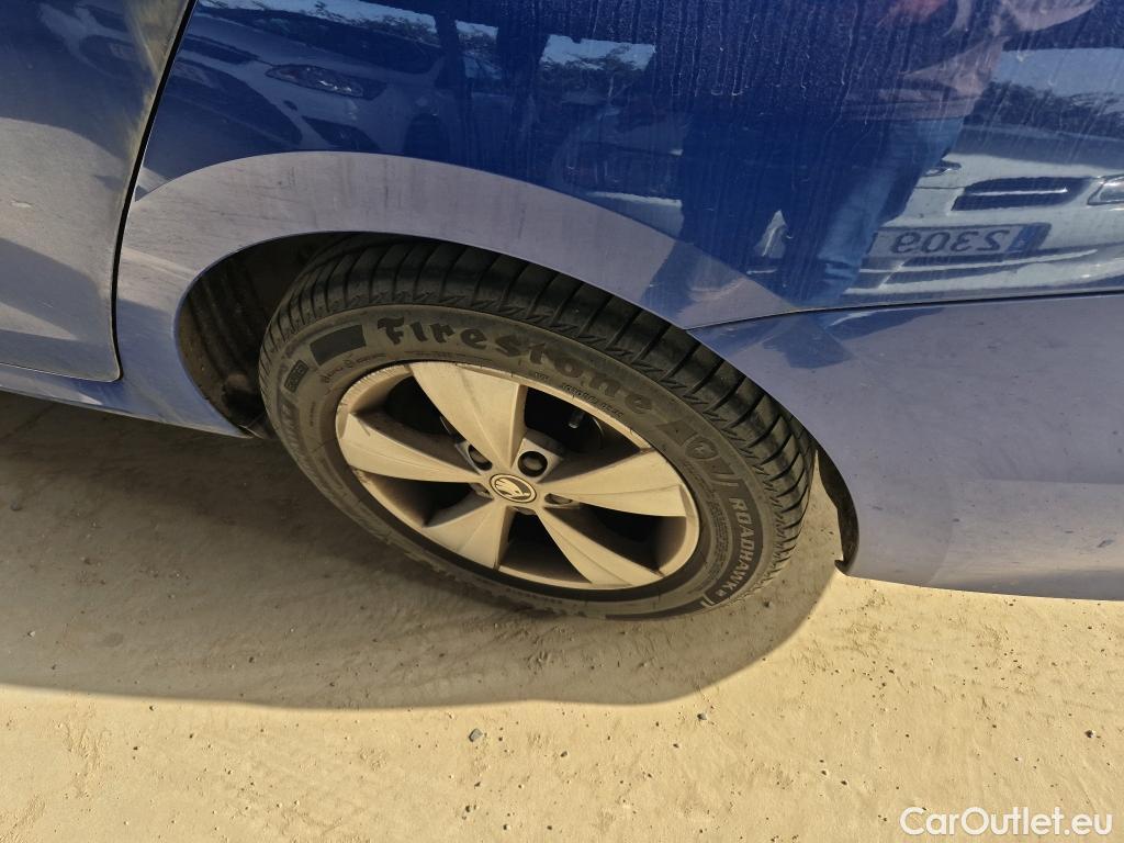  Skoda  Octavia SKODA  / 2020 / 5P / berlina con portón 2.0 TDI 110kW (150CV) Manual Ambition #3