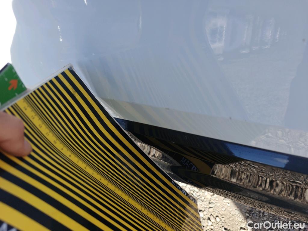  Audi  Q2 AUDI  / 2016 / 5P / todoterreno Design 30 TFSI 85kW (116CV) #33