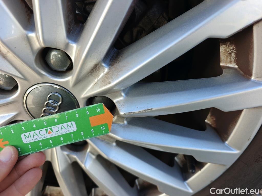  Audi  Q2 AUDI  / 2016 / 5P / todoterreno Design 30 TFSI 85kW (116CV) #4