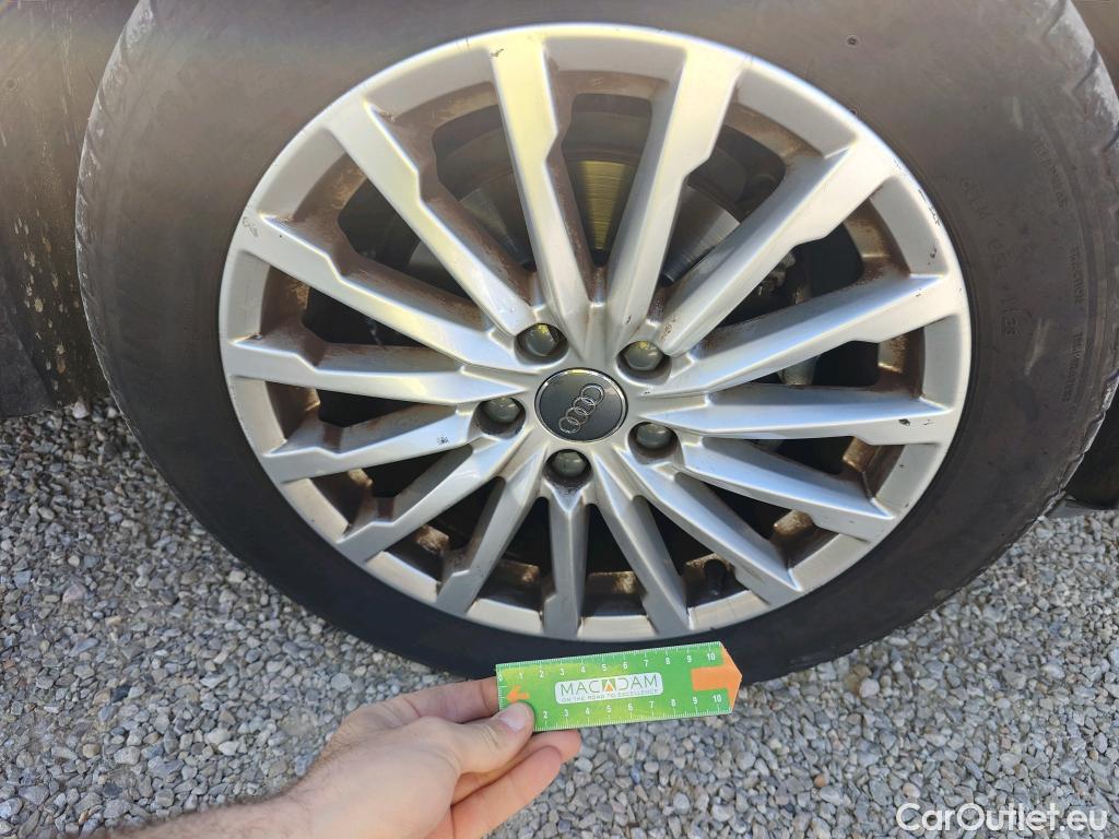  Audi  Q2 AUDI  / 2016 / 5P / todoterreno Design 30 TFSI 85kW (116CV) #7