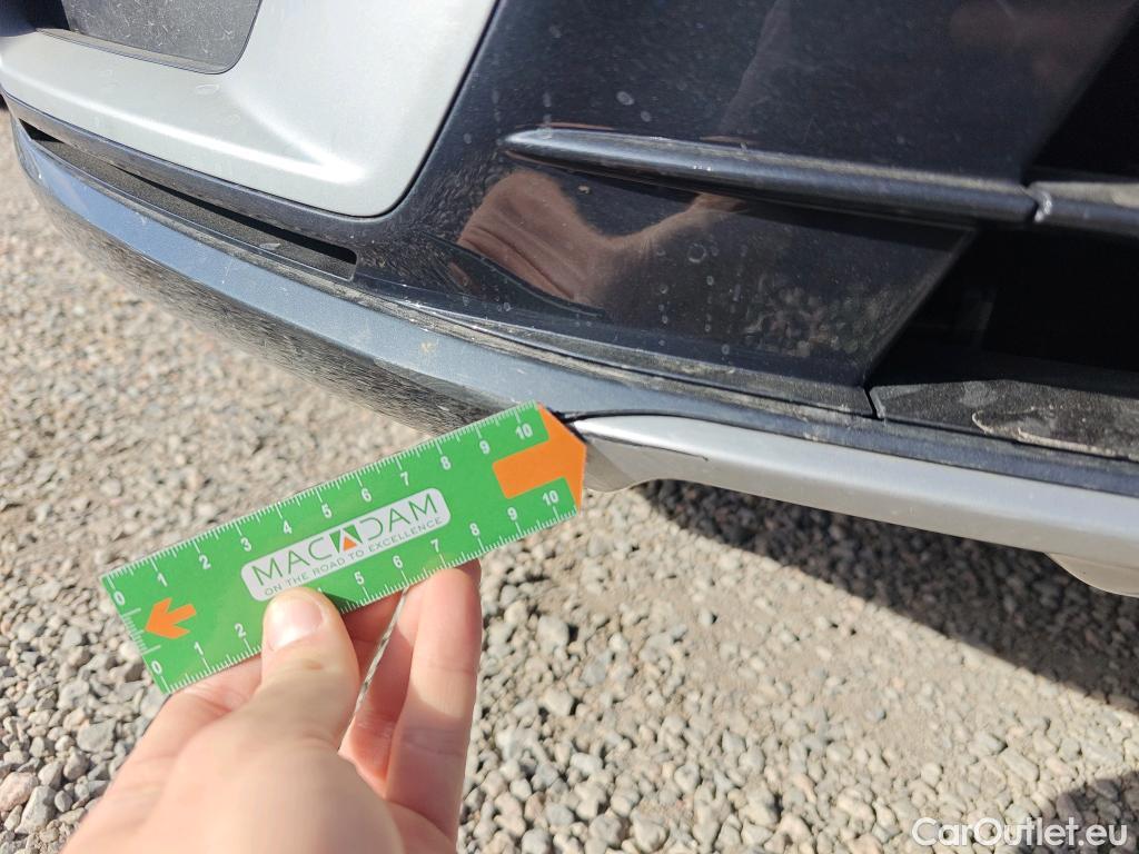  Audi  Q2 AUDI  / 2016 / 5P / todoterreno Design 30 TFSI 85kW (116CV) #26