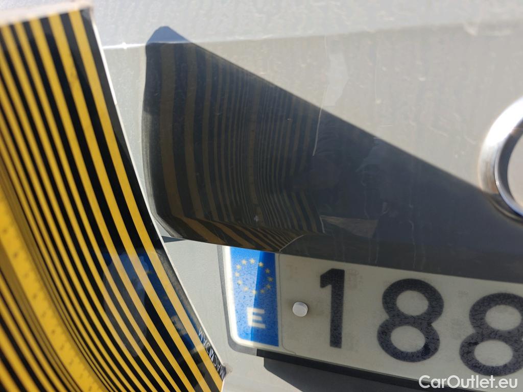  Audi  Q2 AUDI  / 2016 / 5P / todoterreno Design 30 TFSI 85kW (116CV) #2