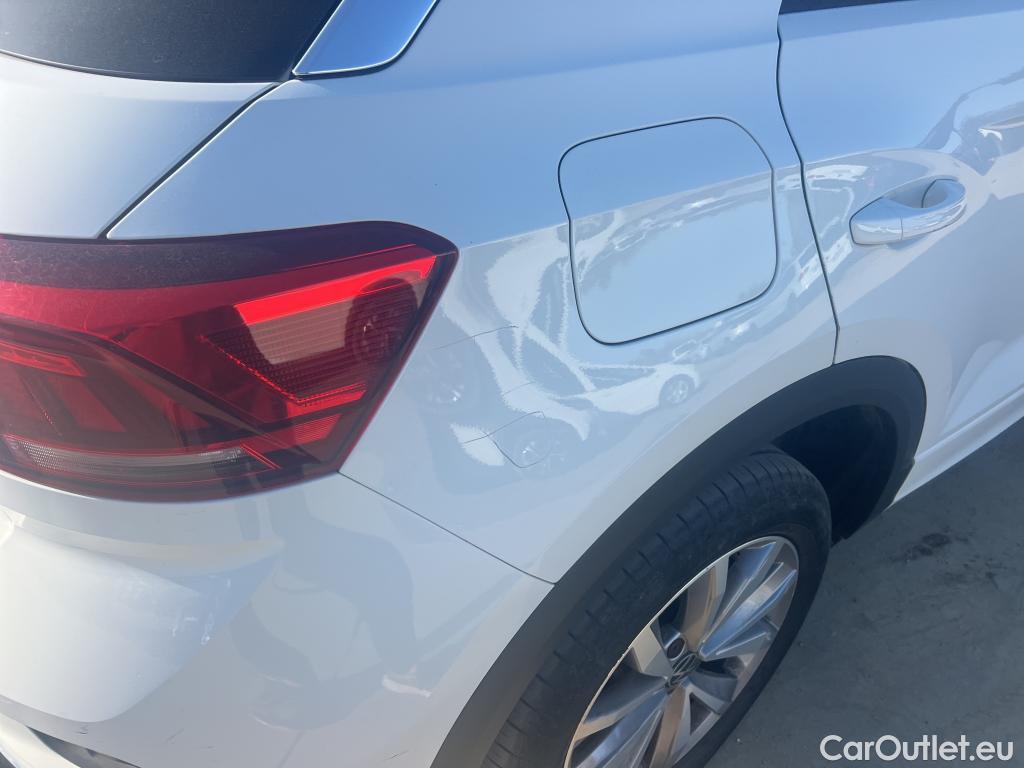  Volkswagen  T-ROC VOLKSWAGEN  / 2017 / 5P / todoterreno Advance R-Line 1.0 TSI 81kW (110CV) #19