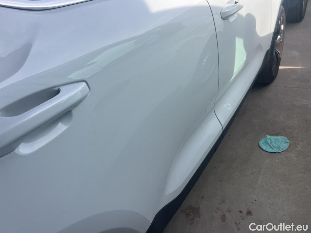  Volvo  XC 40 VOLVO XC40 / 2017 / 5P / todoterreno 1.5 T5 Twin Recharge Inscription Auto #1