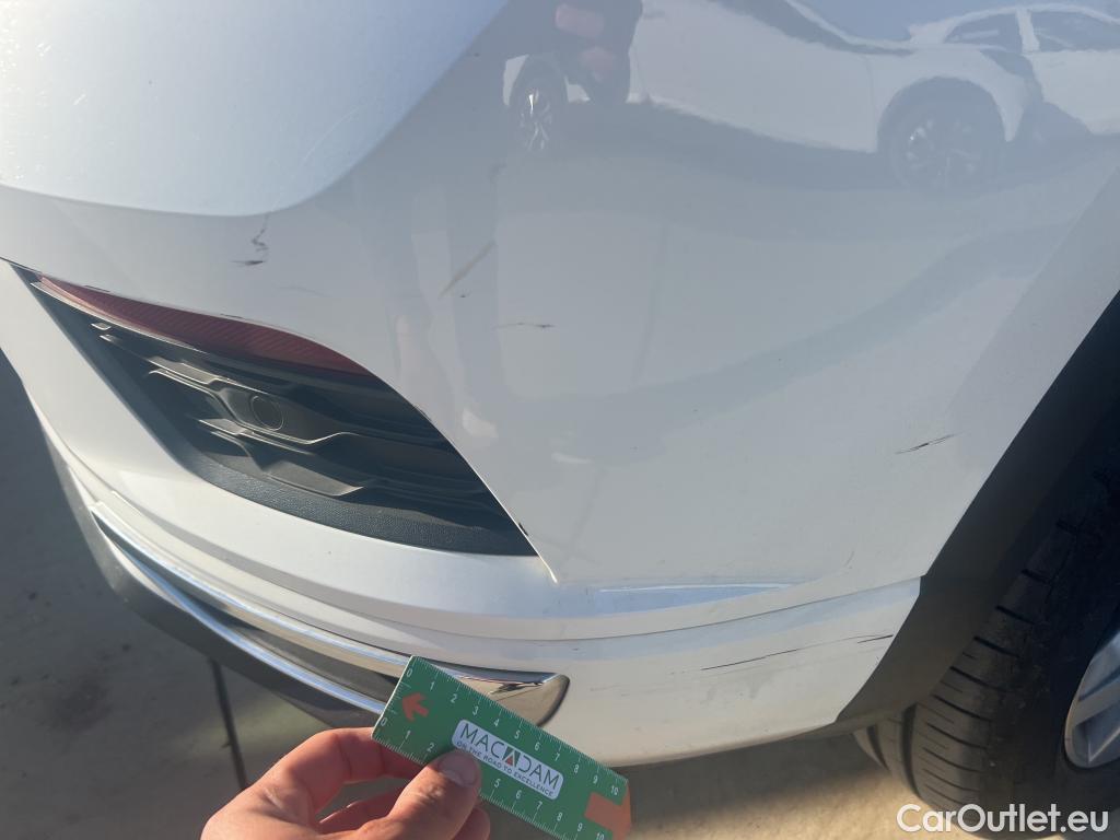  Volkswagen  T-ROC VOLKSWAGEN  / 2017 / 5P / todoterreno Advance R-Line 1.0 TSI 81kW (110CV) #48