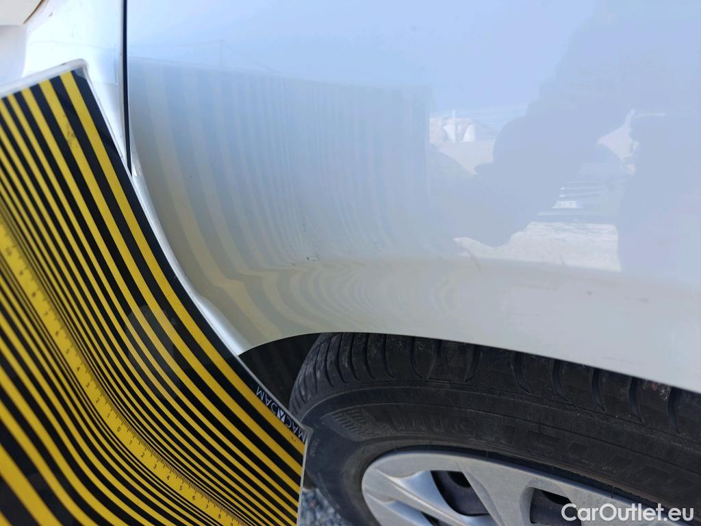  KIA  Cee'd KIA Ceed / 2018 / 5P / berlina con portón 1.0 T-GDi 88kW (120CV) Concept #4