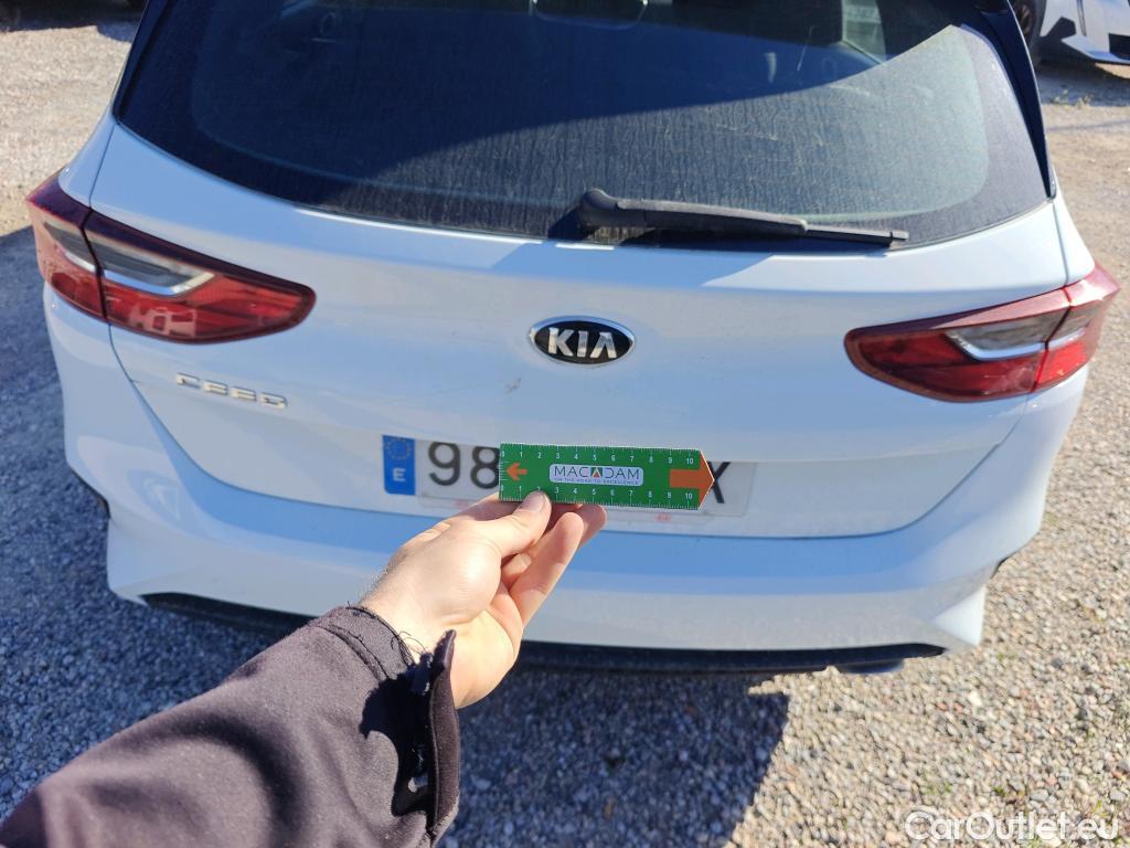  KIA  Cee'd KIA Ceed / 2018 / 5P / berlina con portón 1.0 T-GDi 88kW (120CV) Concept #1