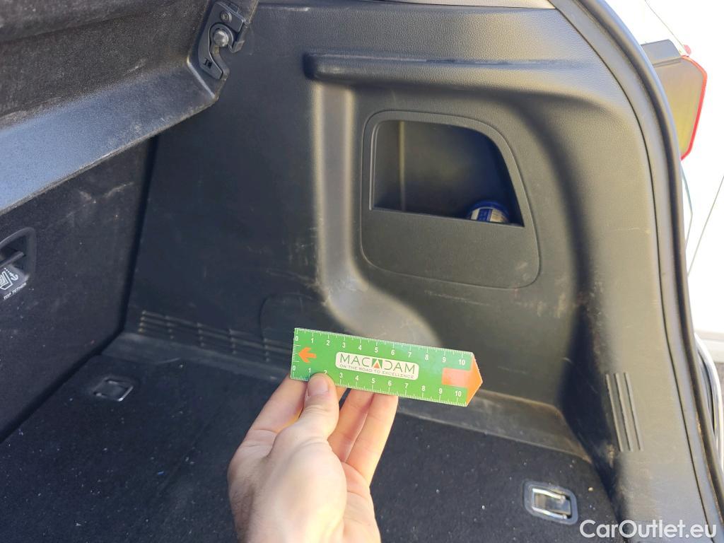  Hyundai  Konna HYUNDAI Kona / 2020 / 5P / todoterreno 1.6 GDI HEV Maxx DCT #1