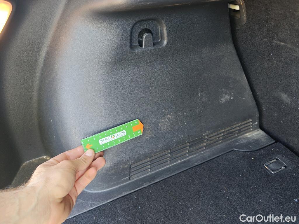  Hyundai  Konna HYUNDAI Kona / 2020 / 5P / todoterreno 1.6 GDI HEV Maxx DCT #47