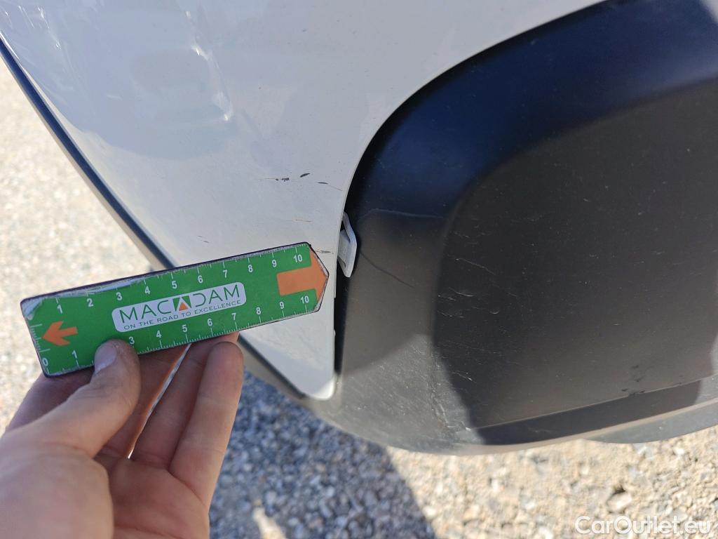  Citroen  C3 CITROEN  / 2020 / 5P / berlina con portón BlueHDi 75KW (100CV) S&S FEEL #25