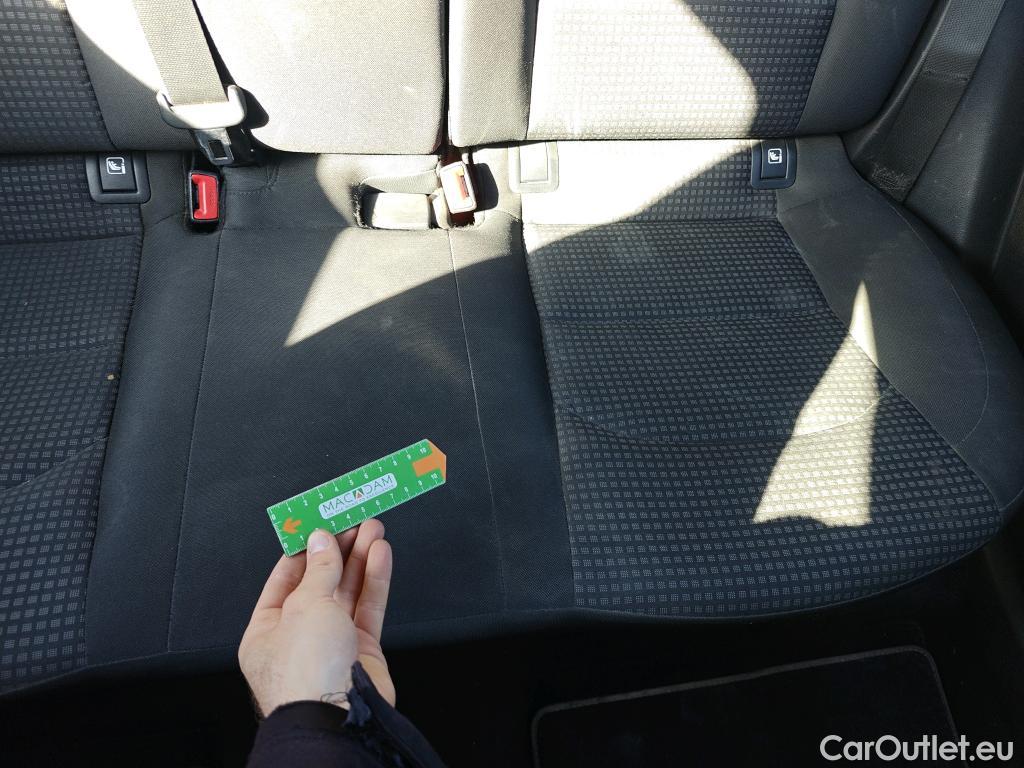  KIA  Cee'd KIA Ceed / 2018 / 5P / berlina con portón 1.0 T-GDi 88kW (120CV) Concept #17