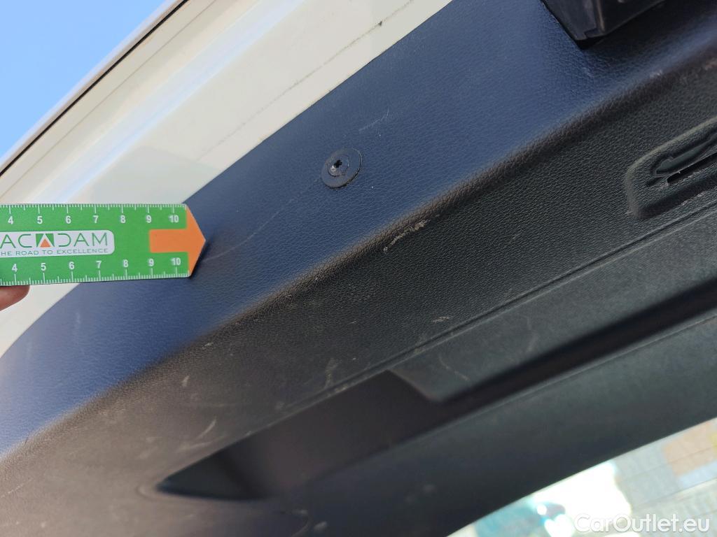  KIA  Cee'd KIA Ceed / 2018 / 5P / berlina con portón 1.0 T-GDi 88kW (120CV) Concept #29