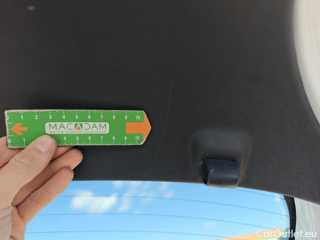  Citroen  C3 CITROEN  / 2020 / 5P / berlina con portón BlueHDi 75KW (100CV) S&S FEEL #33