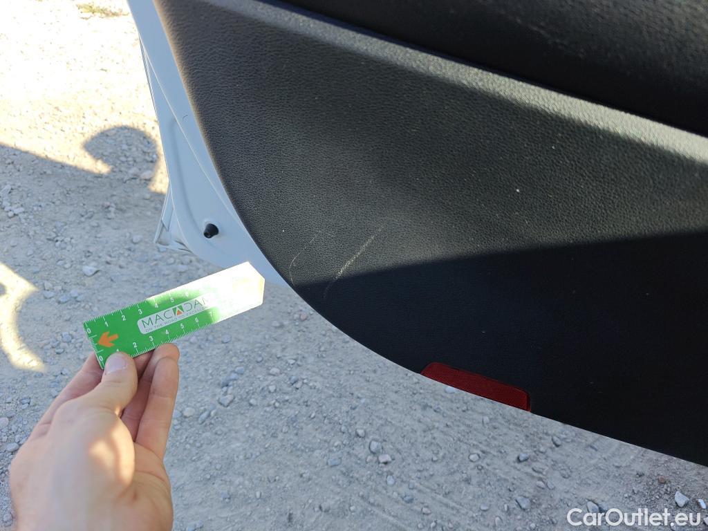  KIA  Cee'd KIA Ceed / 2018 / 5P / berlina con portón 1.0 T-GDi 88kW (120CV) Concept #24