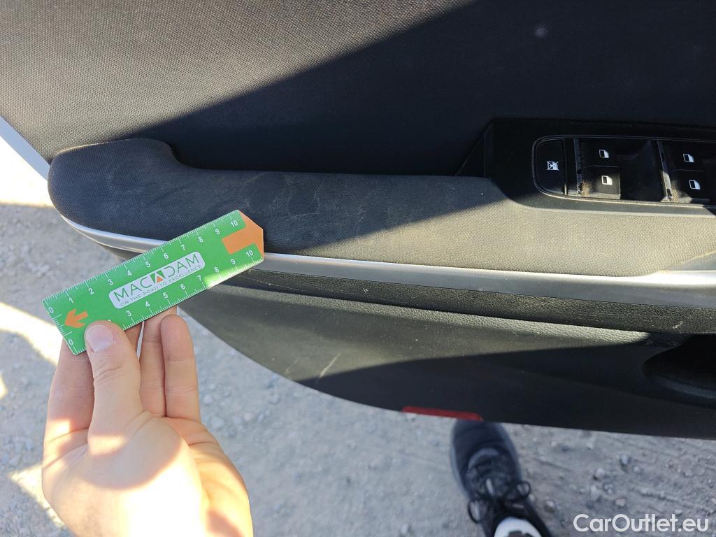  KIA  Cee'd KIA Ceed / 2018 / 5P / berlina con portón 1.0 T-GDi 88kW (120CV) Concept #16