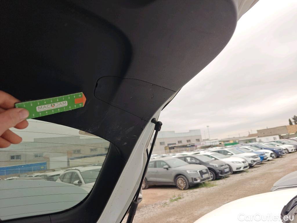  KIA  Cee'd KIA Ceed Tourer / 2021 / 5P / familiar Tourer 1.0 T-GDi 88kW (120CV) Tech #11