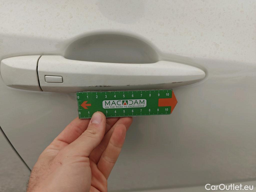  Nissan  Juke NISSAN  / 2019 / 5P / crossover DIG-T 84 kW (114 CV) DCT 7 V N-Connecta (AC) #30