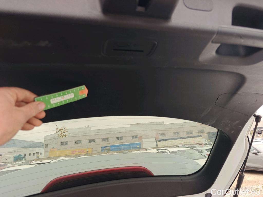  KIA  Cee'd KIA Ceed Tourer / 2021 / 5P / familiar Tourer 1.0 T-GDi 88kW (120CV) Tech #10