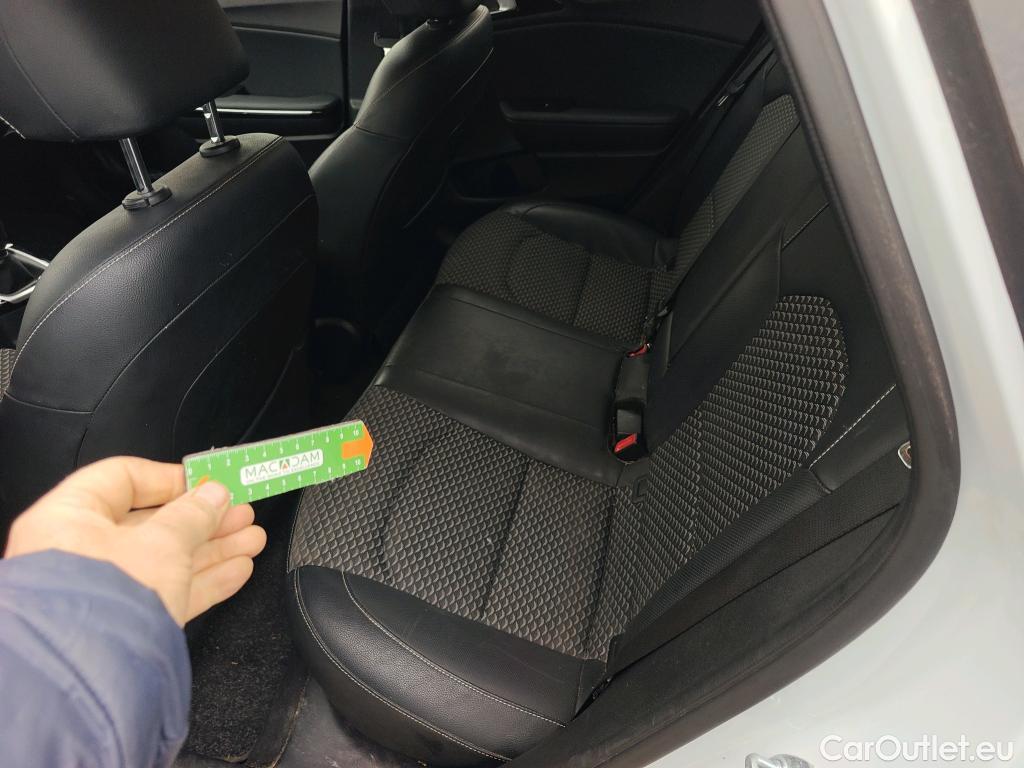  KIA  Cee'd KIA Ceed Tourer / 2021 / 5P / familiar Tourer 1.0 T-GDi 88kW (120CV) Tech #8