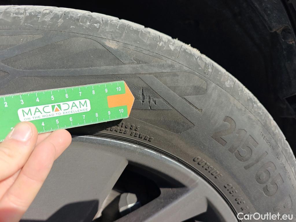  Nissan  Qashqai NISSAN  / 2021 / 5P / todoterreno DIG-T 103kW (140CV) mHEV 4x2 Acenta #4