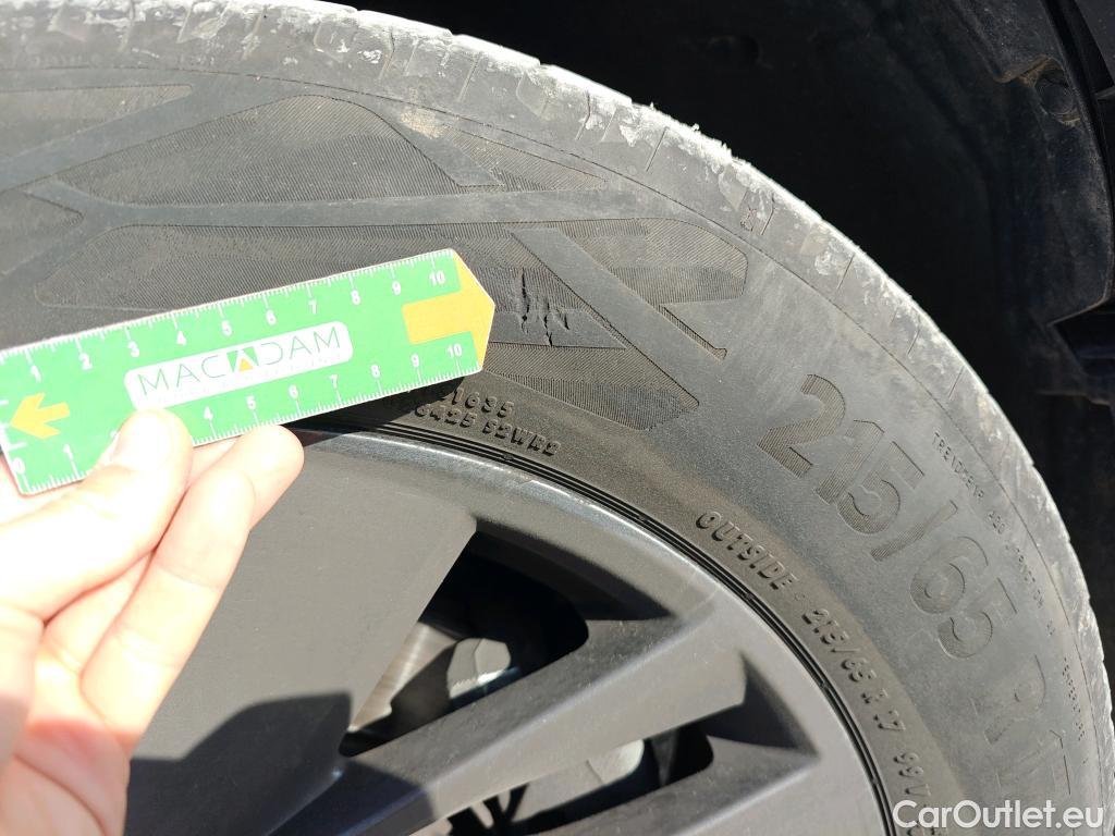  Nissan  Qashqai NISSAN  / 2021 / 5P / todoterreno DIG-T 103kW (140CV) mHEV 4x2 Acenta #3