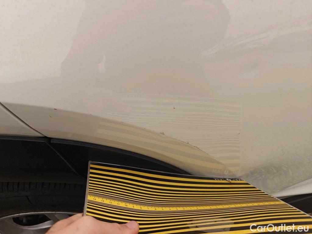  Nissan  Juke NISSAN  / 2019 / 5P / crossover DIG-T 84 kW (114 CV) DCT 7 V N-Connecta (AC) #4