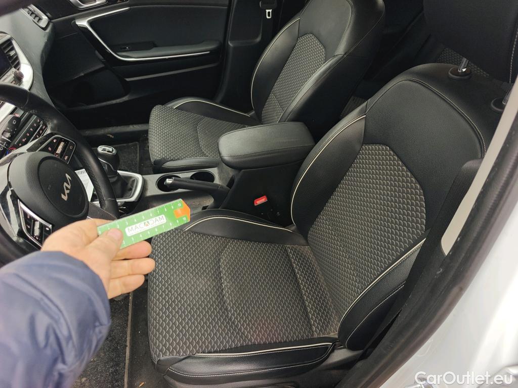  KIA  Cee'd KIA Ceed Tourer / 2021 / 5P / familiar Tourer 1.0 T-GDi 88kW (120CV) Tech #9