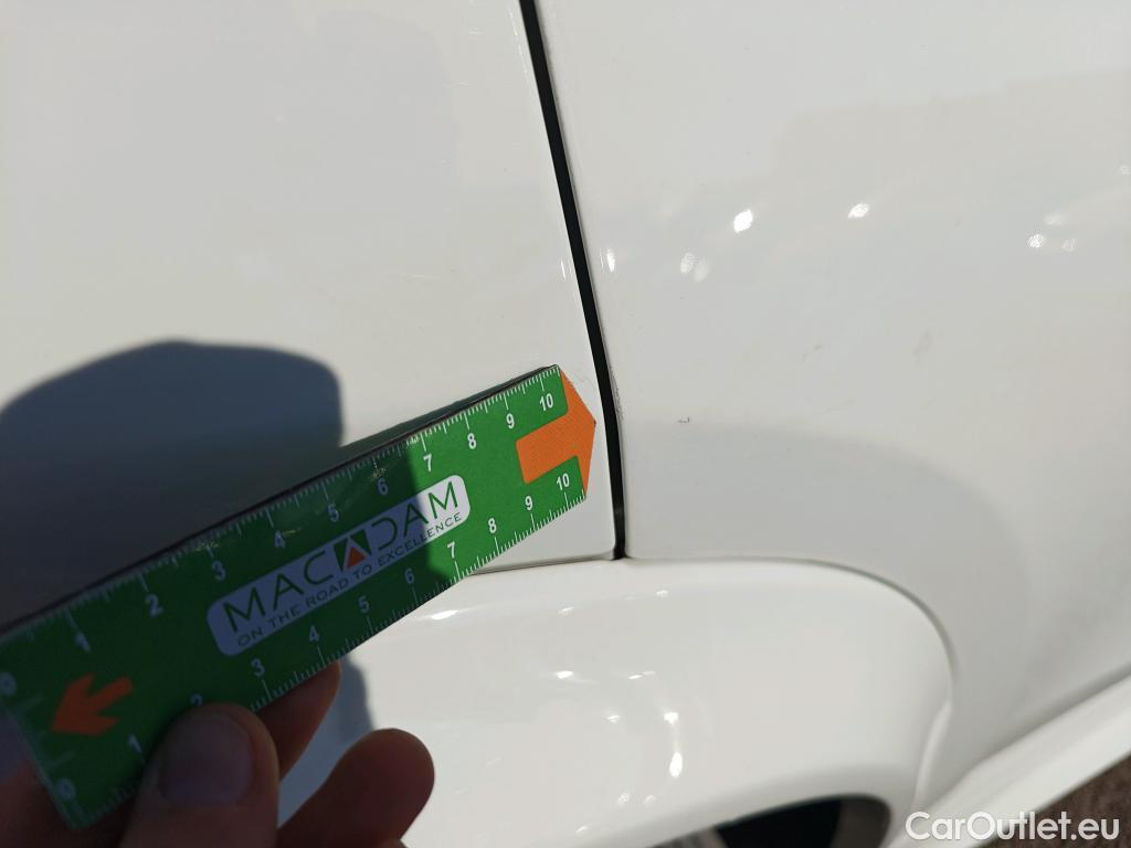  Mercedes  G-Klasee MERCEDES-BENZ GLE / 2018 / 5P / todoterreno GLE 300 d 4MATIC #24