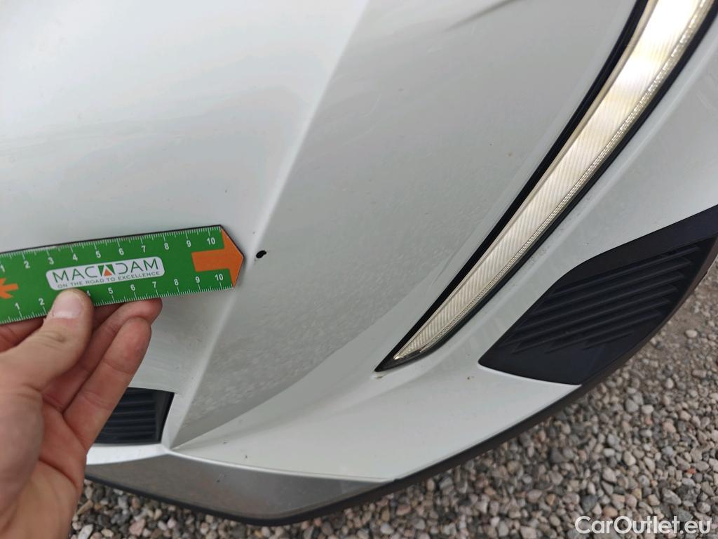  Peugeot  2008 PEUGEOT  / 2019 / 5P / todoterreno Allure BlueHDI 81kW (110CV) #44