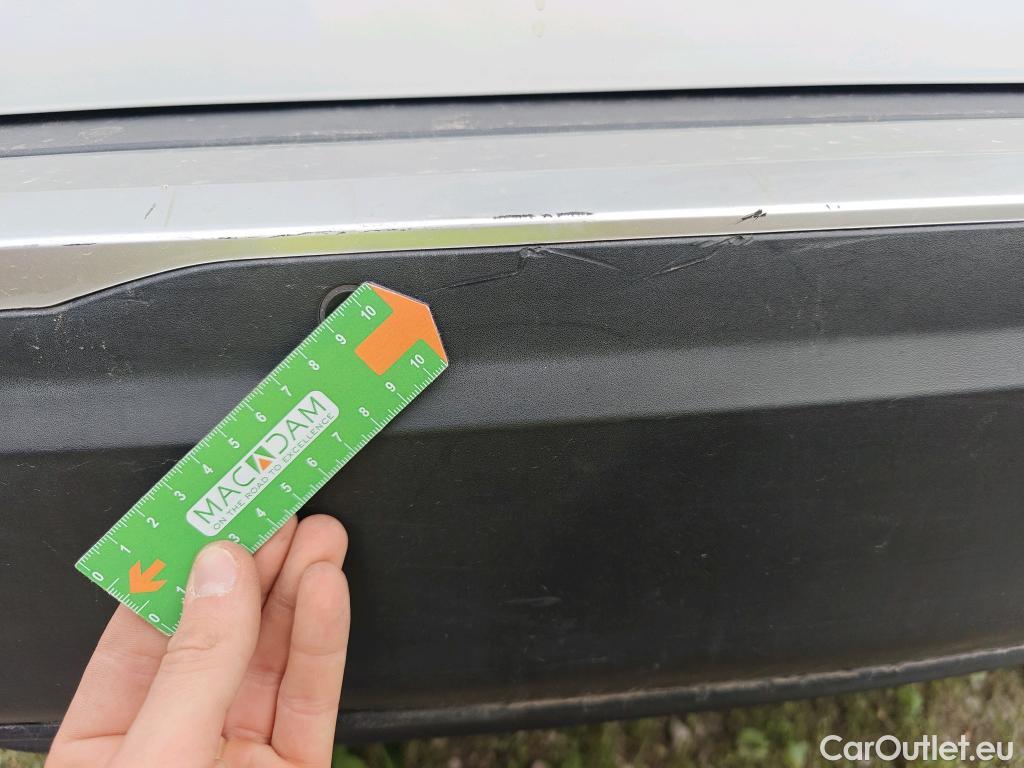  Peugeot  2008 PEUGEOT  / 2019 / 5P / todoterreno Allure BlueHDI 81kW (110CV) #14