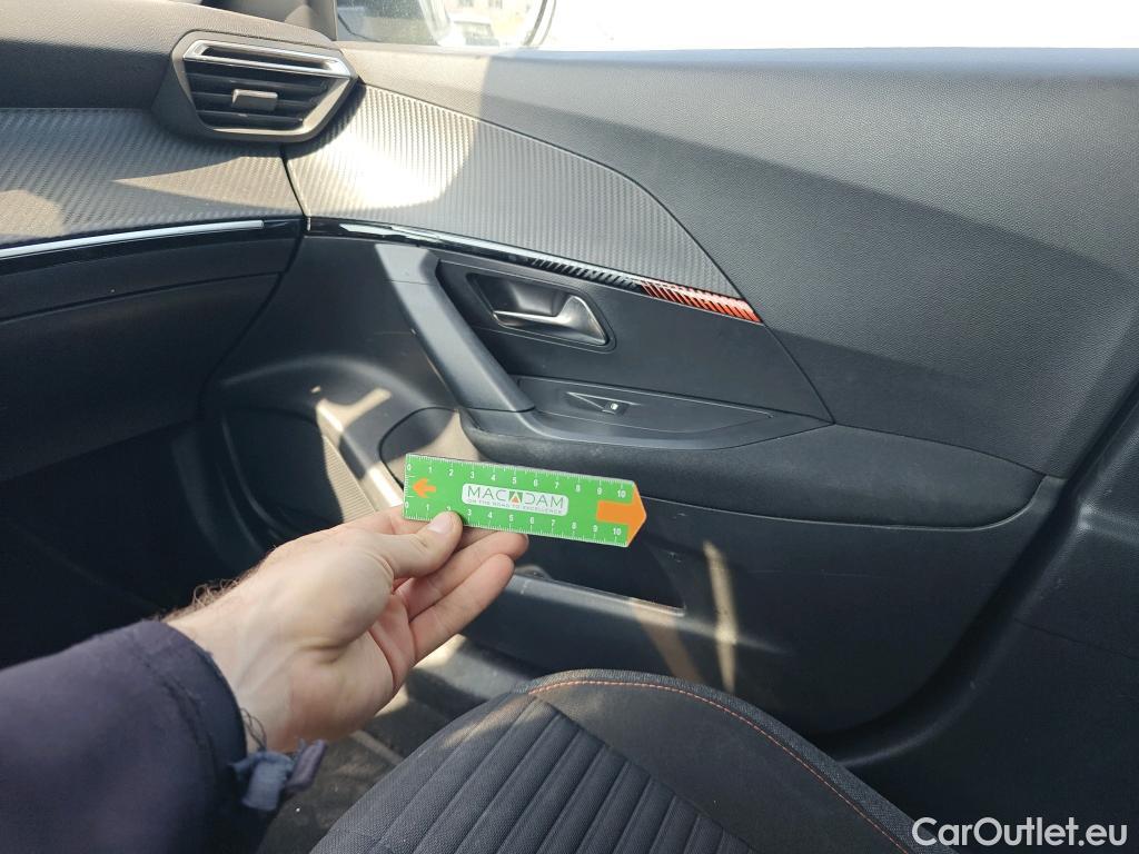  Peugeot  2008  Active Pack 1.2 PureTech 130CV MT6 E6d #30