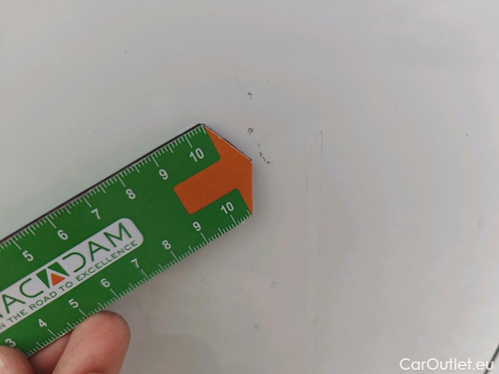  Peugeot  2008 PEUGEOT  / 2019 / 5P / todoterreno Allure BlueHDI 81kW (110CV) #50